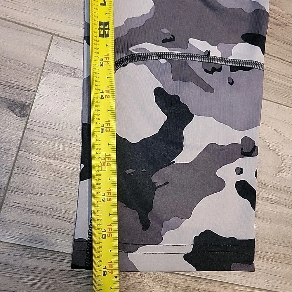 Nike Pro Compression Pants Boys XL Camouflage‎ 3/4 Gray Black Leggings